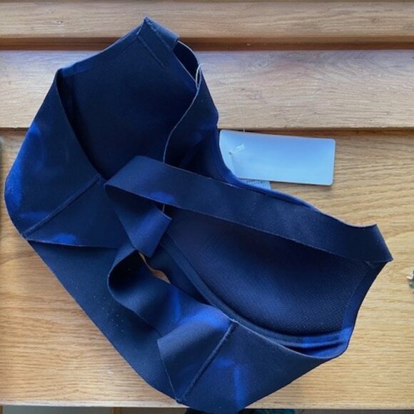 UNIQLO Sm. NWT, SPORTS BRA Variegated Colours, Exclusive Line "SHADES OF JAPAN" - Picture 6 of 12